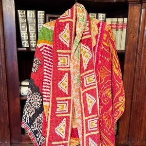 Kantha bae. New poncho with add scarfColorful Patterned.  Fabulous